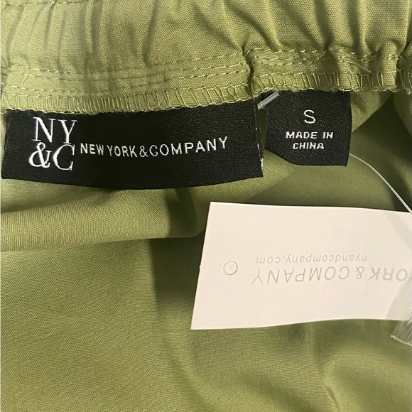 New York & Company - Off-The-Shoulder Poplin Balloon Dress (NWT) - Picture 3 of 8